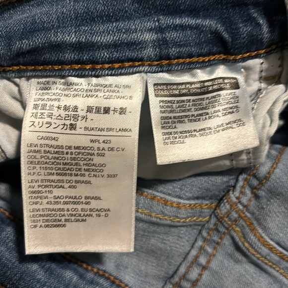 Levi Classic Boot Jeans - Picture 9 of 11